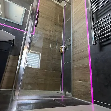 #4 Tgha Luxury One Bedroom In