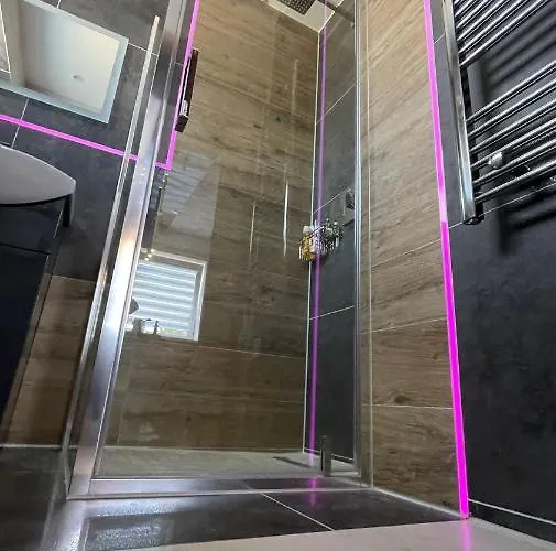 #4 Tgha Luxury One Bedroom In